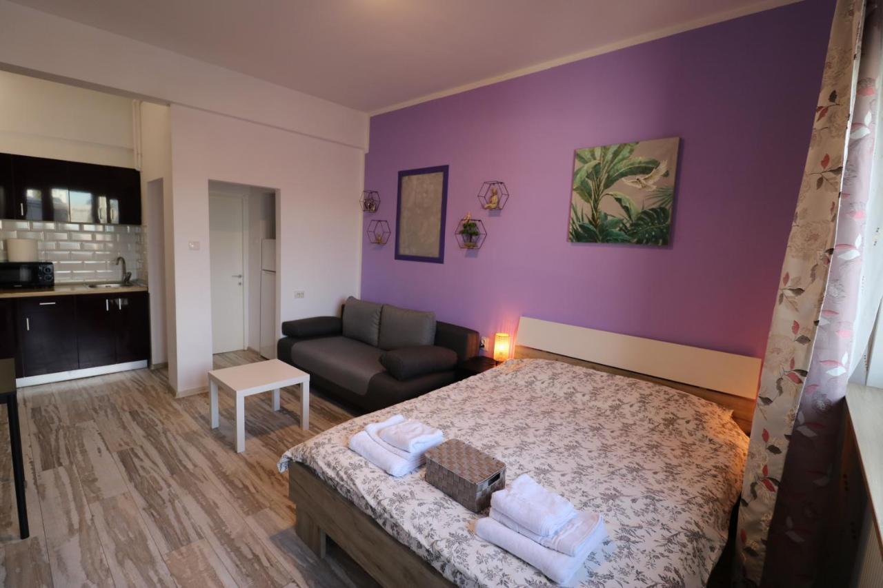 Appartamento Charming Cozy Studio - Old Town - Free Minibar Bucarest Esterno foto