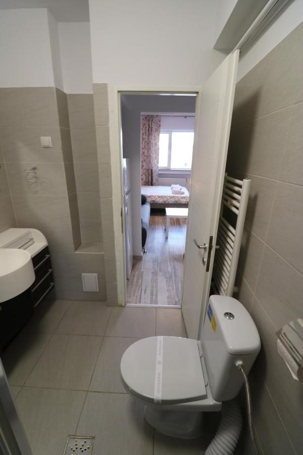 Appartamento Charming Cozy Studio - Old Town - Free Minibar Bucarest Esterno foto